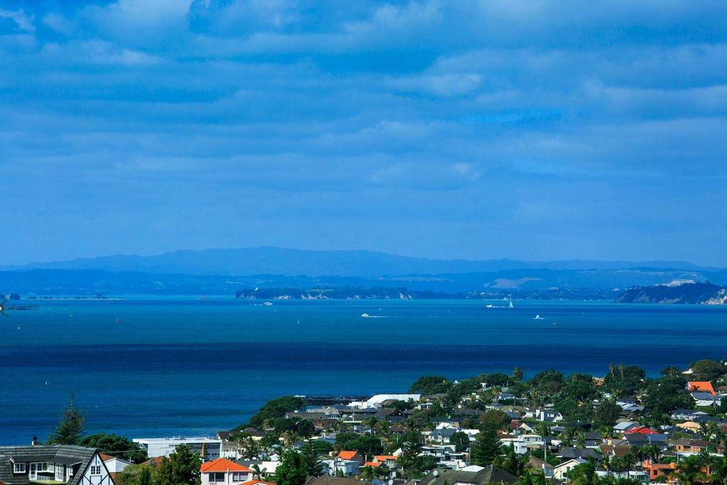 3A Castor Bay Road, Castor Bay, Auckland - Carousel 2