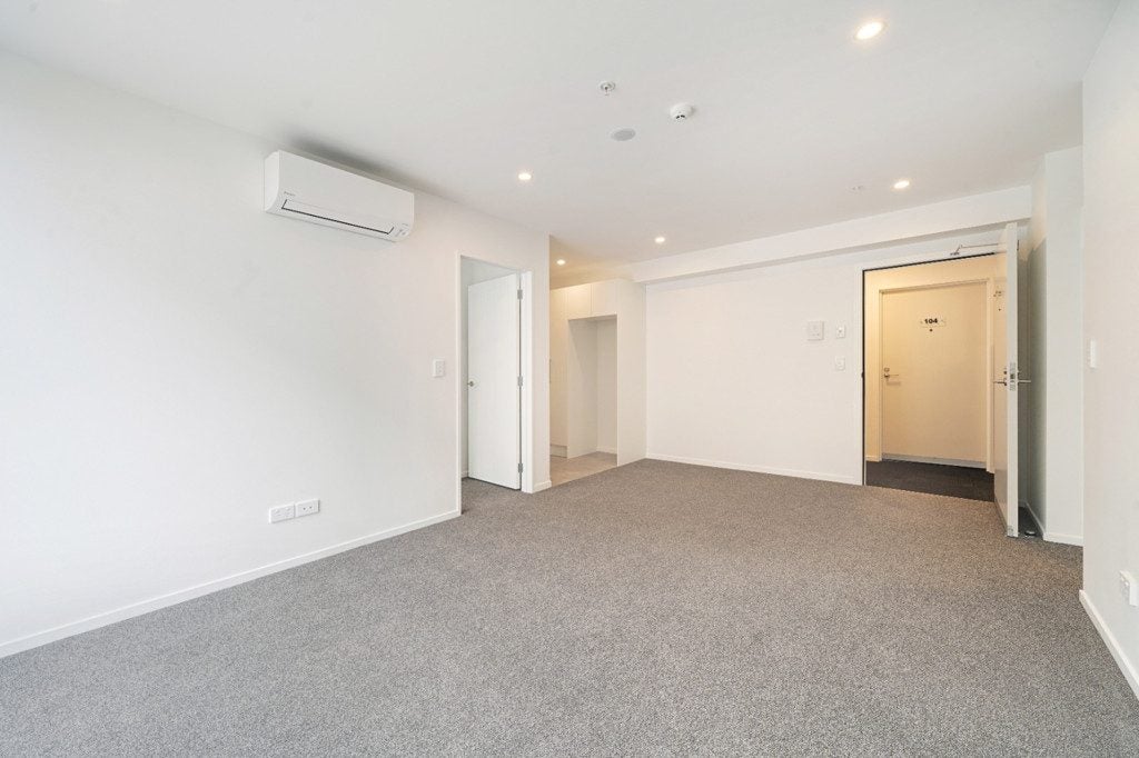106/5 Rauemi Way, Te Atatu South, Auckland - Carousel 12
