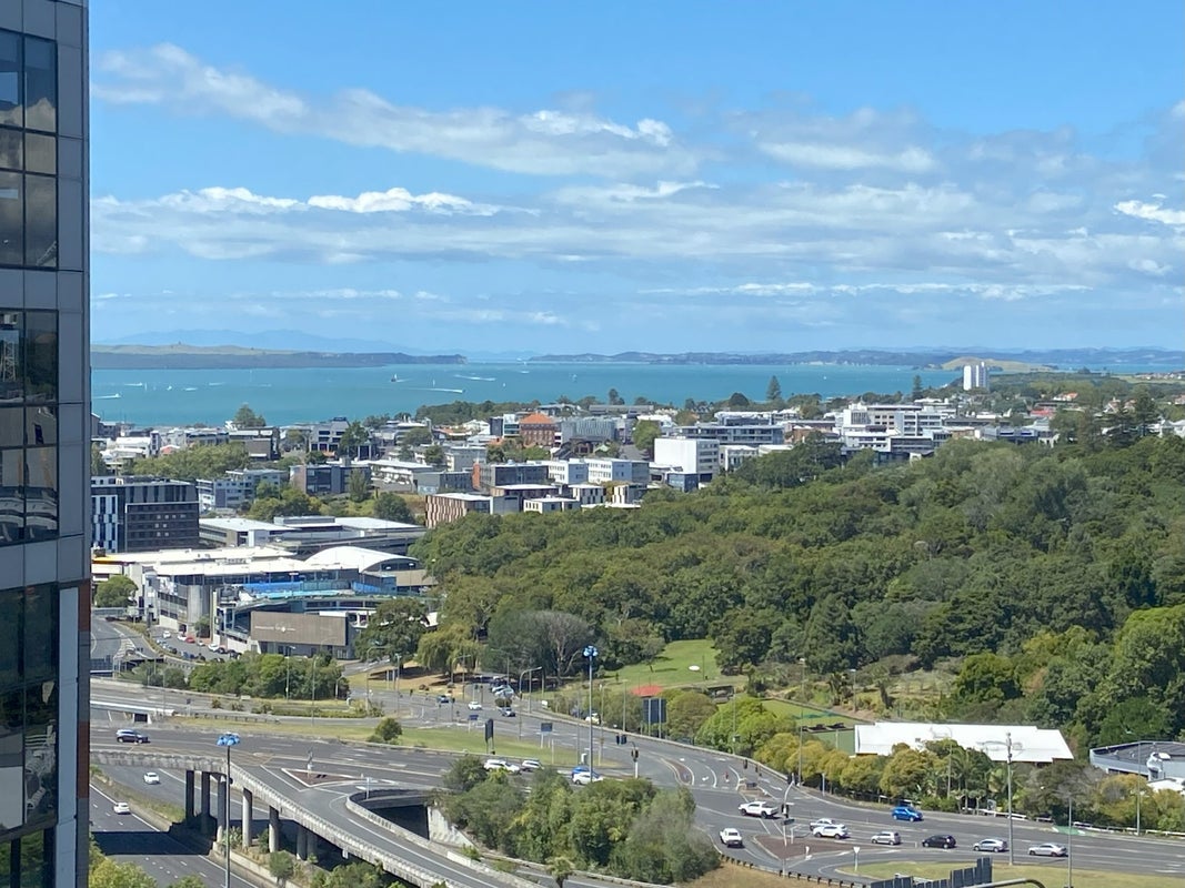 16F/15 Whitaker Place, Grafton, Auckland - Carousel 1