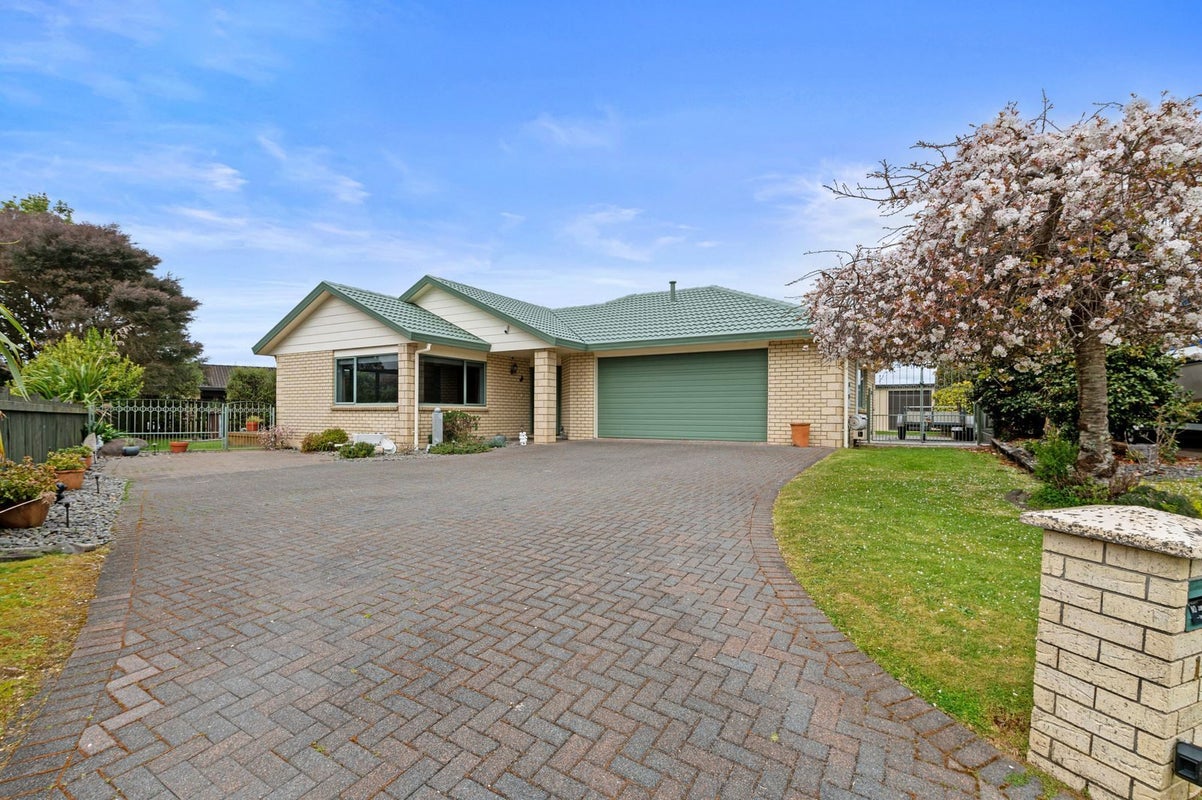 19 McCahon Drive, Pukehangi, Rotorua - Carousel 2