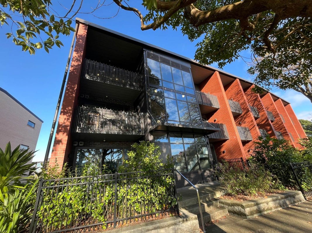 201/7B Hinaki Street, Point England, Auckland - Carousel 1