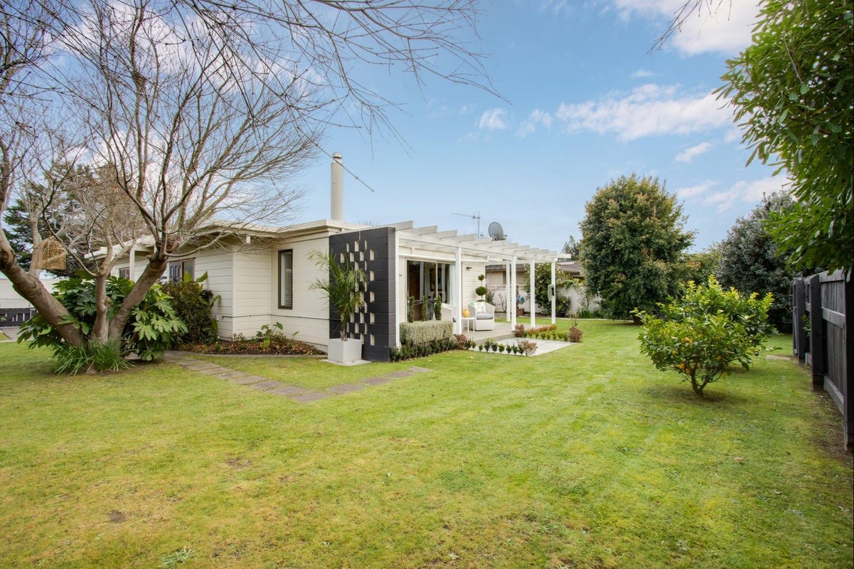 527 Fenwick Street, Mayfair, Hastings - Carousel 21