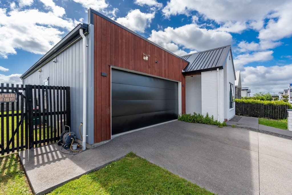 24 Ogilvie Avenue, Chartwell, Hamilton - Carousel 2