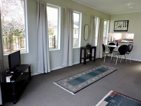 21A Beauchamp Street, Tawa, Wellington - Carousel 2