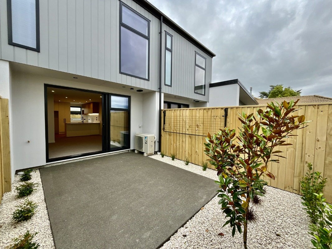 4/33 Diamond Avenue, Spreydon, Christchurch - Carousel 1