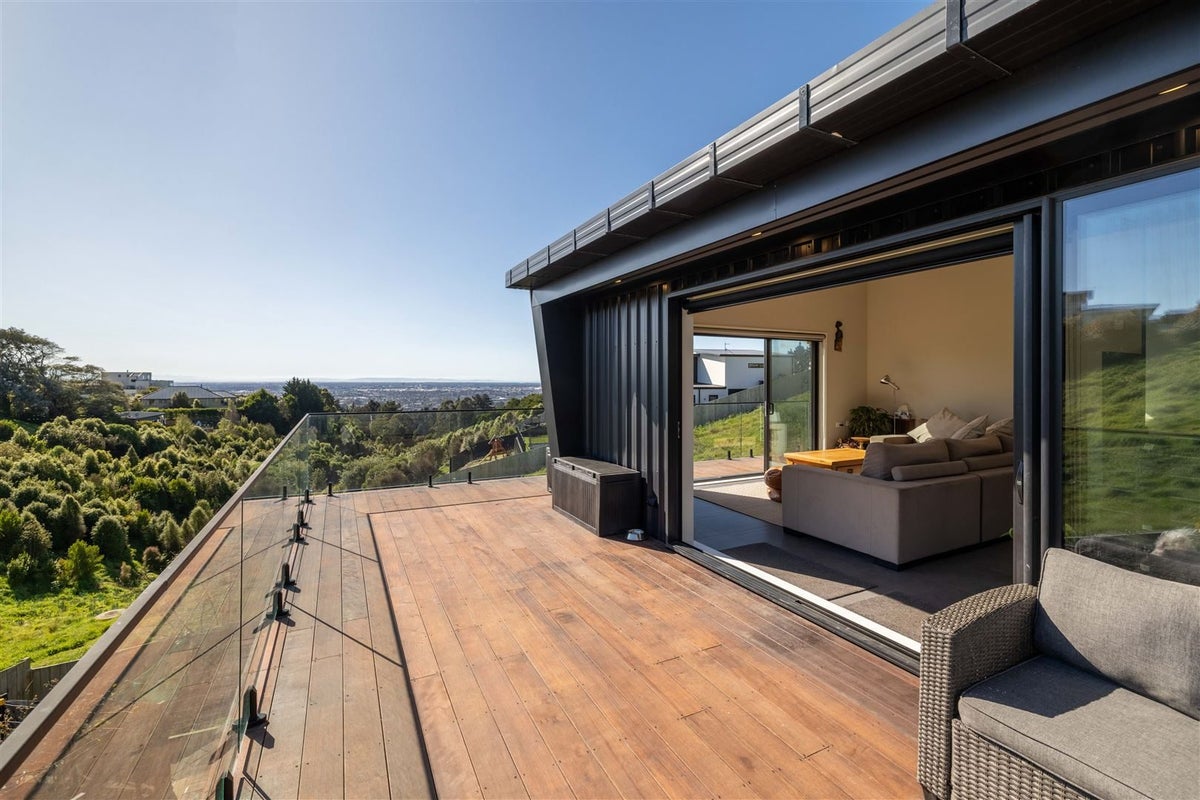 3 Caldberg Close, Westmorland, Christchurch - Carousel 1