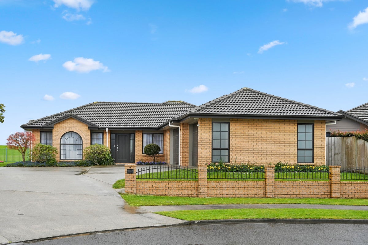 7 Shirley Place, Huntington, Hamilton - Carousel 2