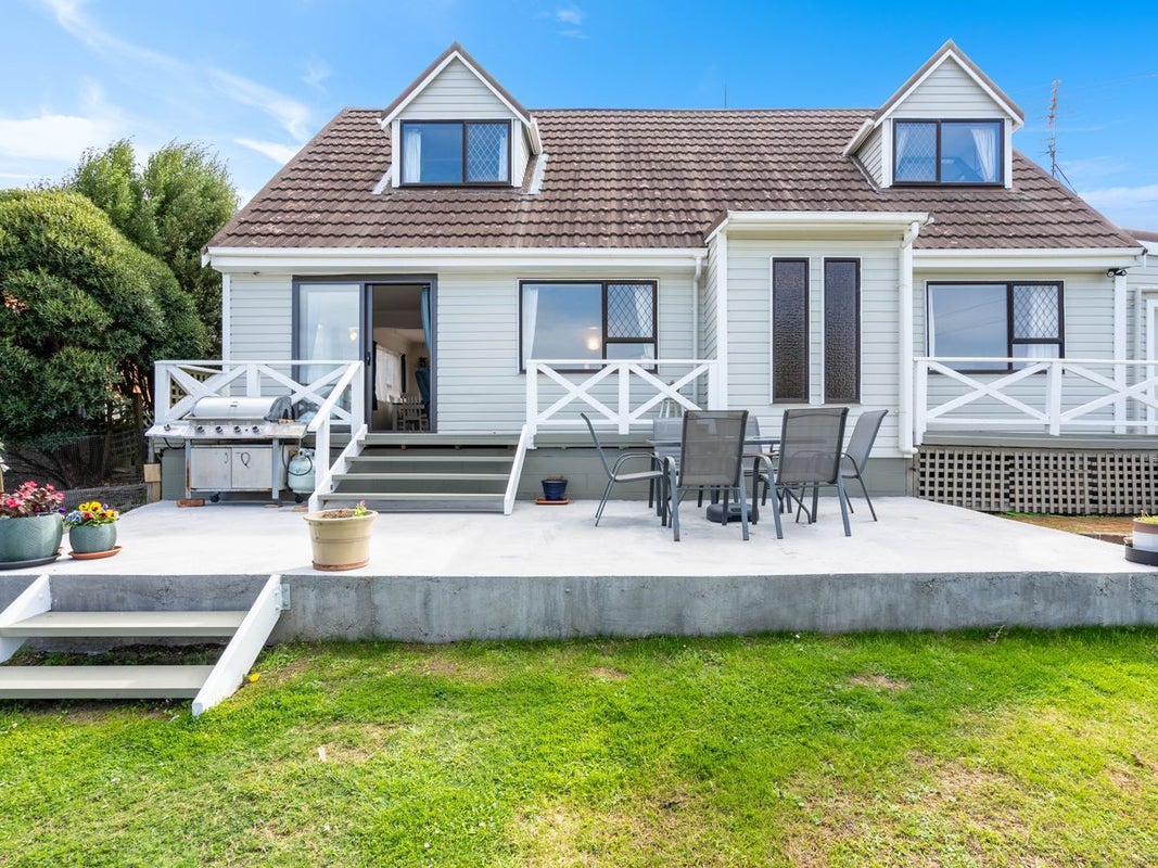 1A Warwick Street, Balaclava, Dunedin - Carousel 1