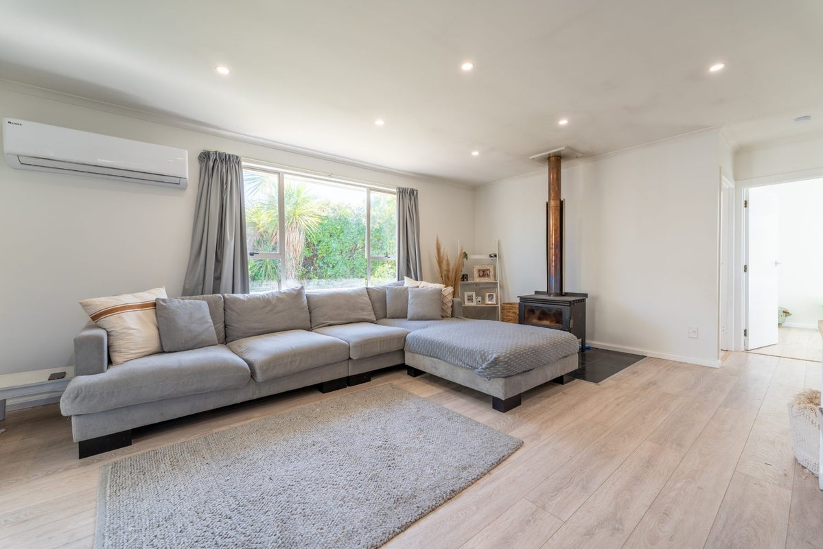 7 London Street, Weston, Oamaru - Carousel 2