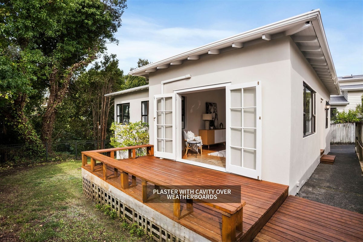 1/16 Nile Road, Milford, Auckland - Carousel 1