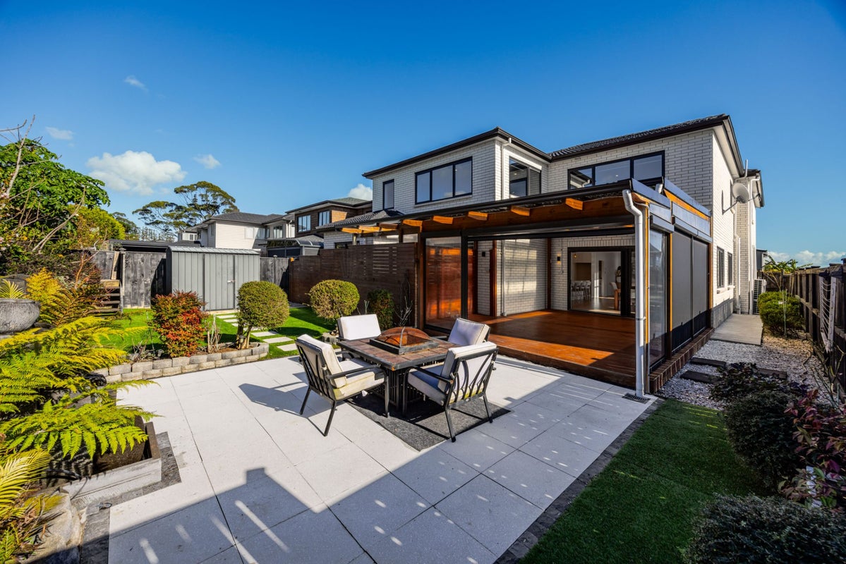 4 Matiki Road, Flat Bush, Auckland - Carousel 2