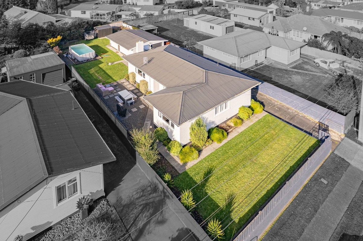 20 Camellia Avenue, Aramoho, Whanganui - Carousel 1