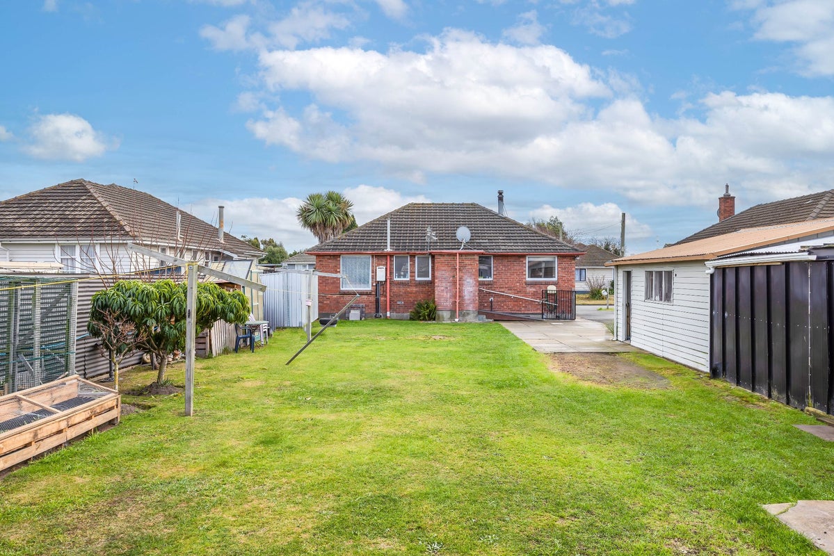 25 Avro Crescent, Hornby, Christchurch - Carousel 2