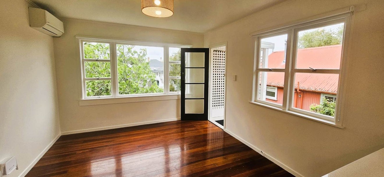19 Ewen Alison Avenue, Devonport, Auckland - Carousel 12