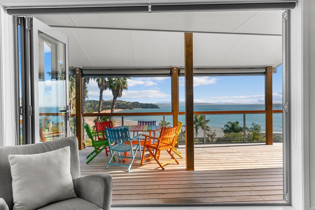 12 Highland Lass Place, Langs Beach, Waipu - Carousel 1