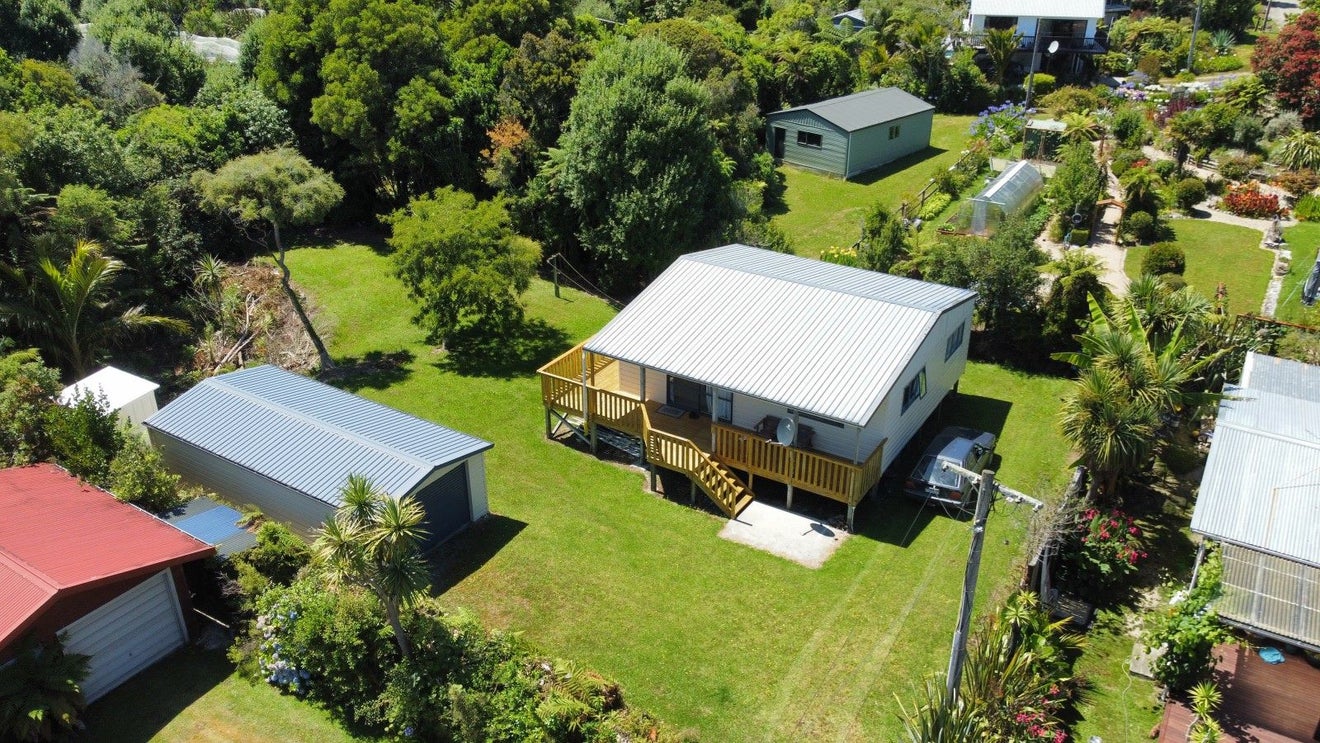 31 Glasseye Drive, Little Wanganui, Karamea - Carousel 2