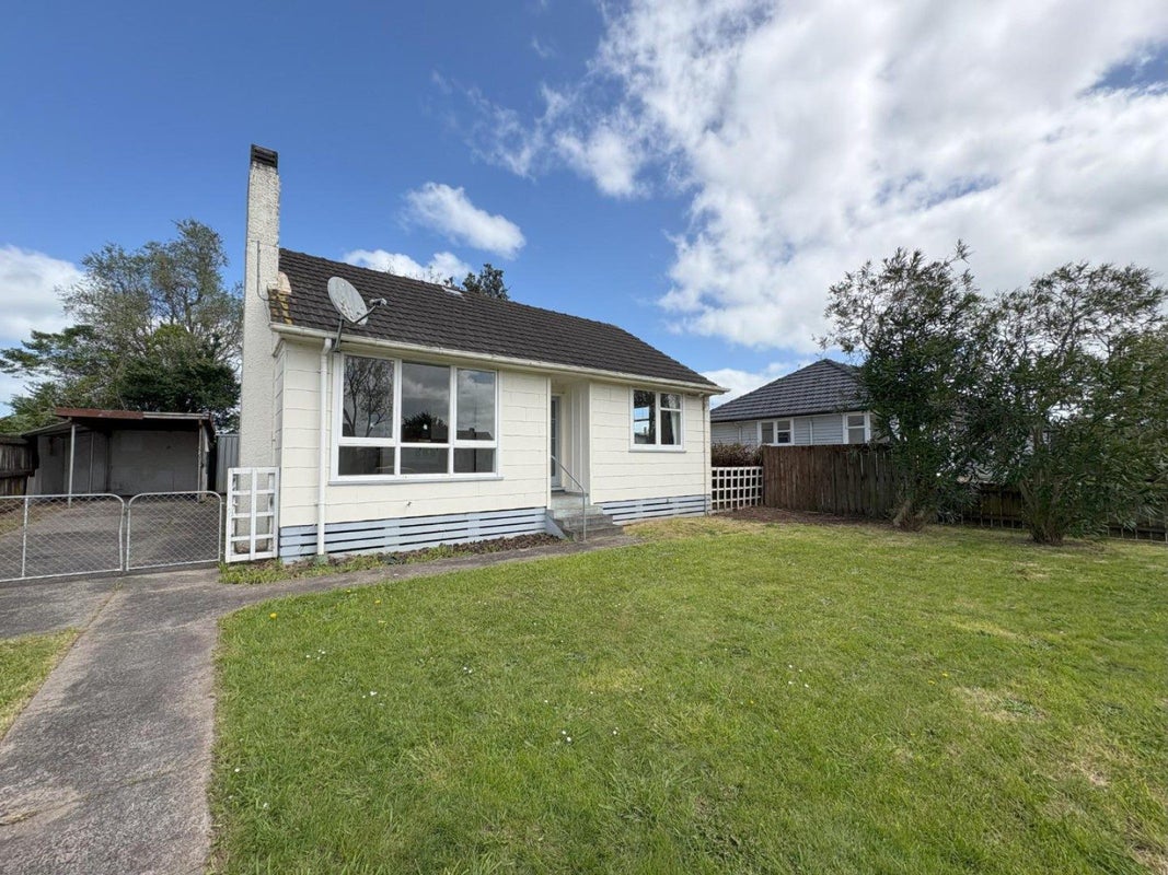14 Slim Street, Bader, Hamilton - Carousel 1