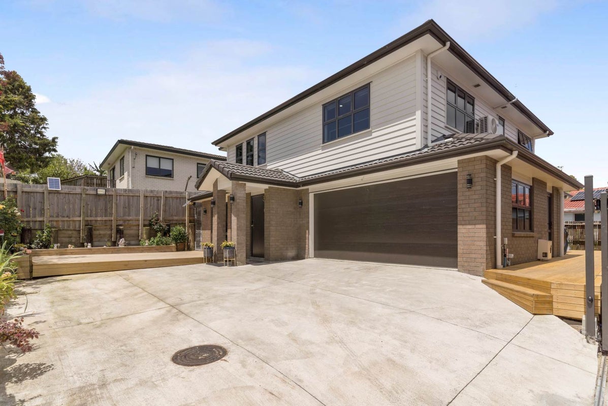 38A Everglade Drive, Goodwood Heights, Auckland - Carousel 1