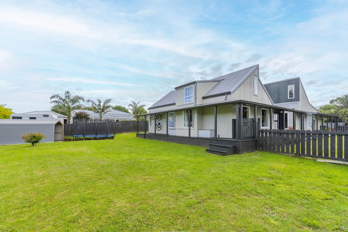 12 Kew Grove, Raumati Beach, Paraparaumu - Carousel 2
