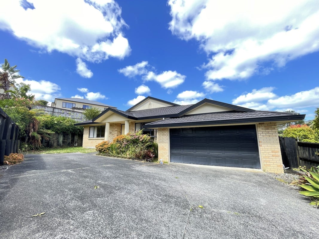27 Langana Avenue, Browns Bay, Auckland - Carousel 17