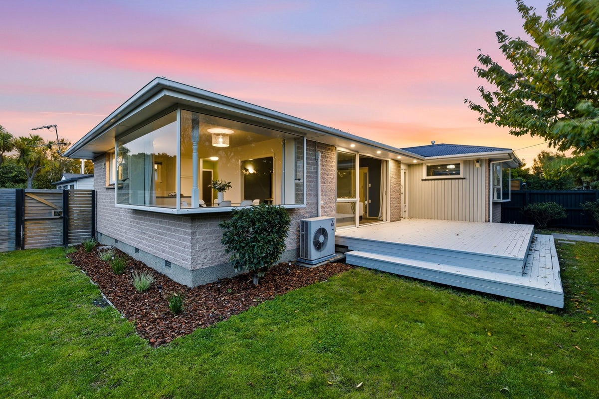 31 Todd Avenue, Bishopdale, Christchurch - Carousel 1