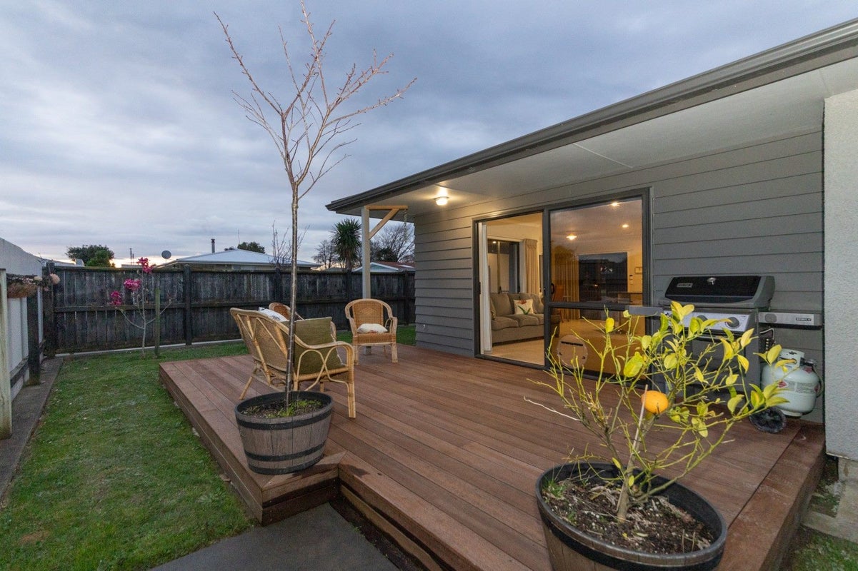 47 Lancaster Street, Takaro, Palmerston North - Carousel 2