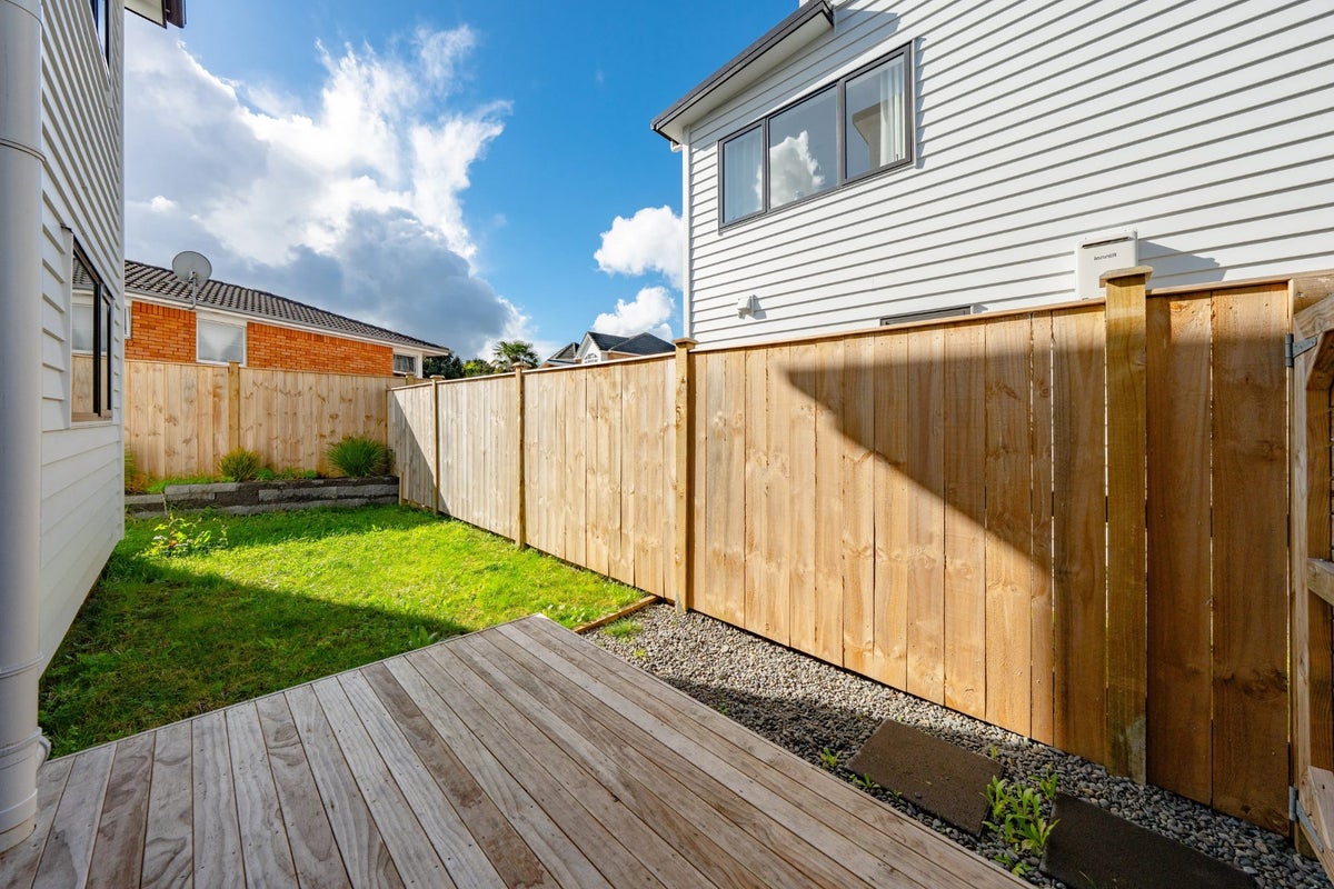 2/46 Cockayne Crescent, Sunnynook, Auckland - Carousel 19
