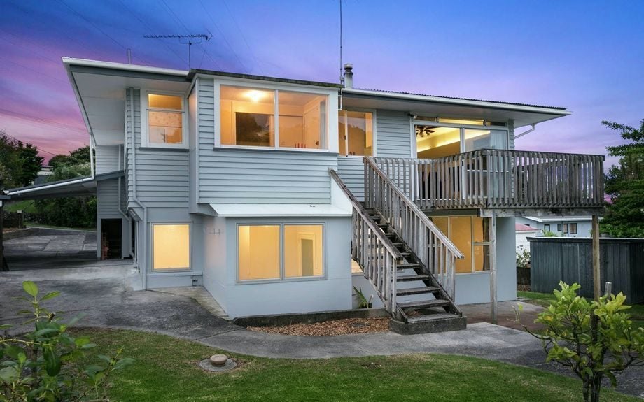37 Beaubank Road, Kelston, Auckland - Carousel 2