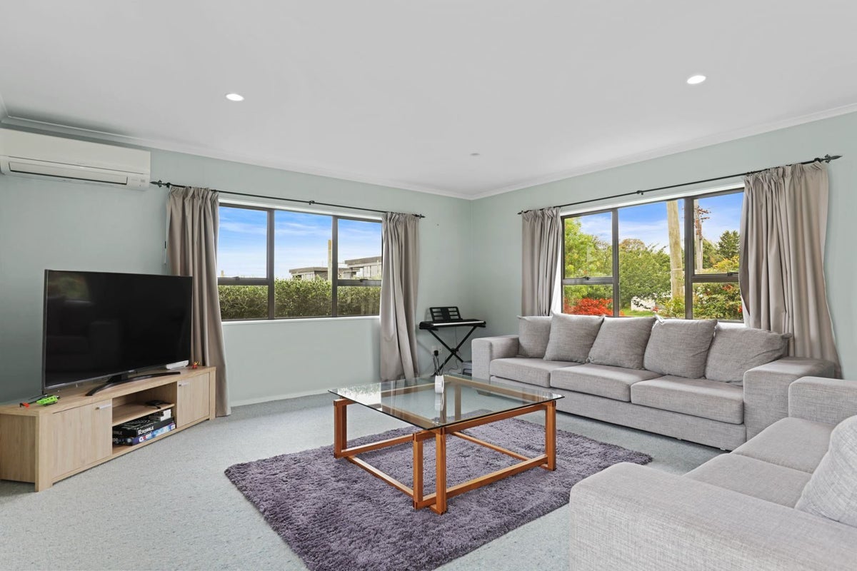 2/69 Ngamotu Road, Hilltop, Taupo - Carousel 2