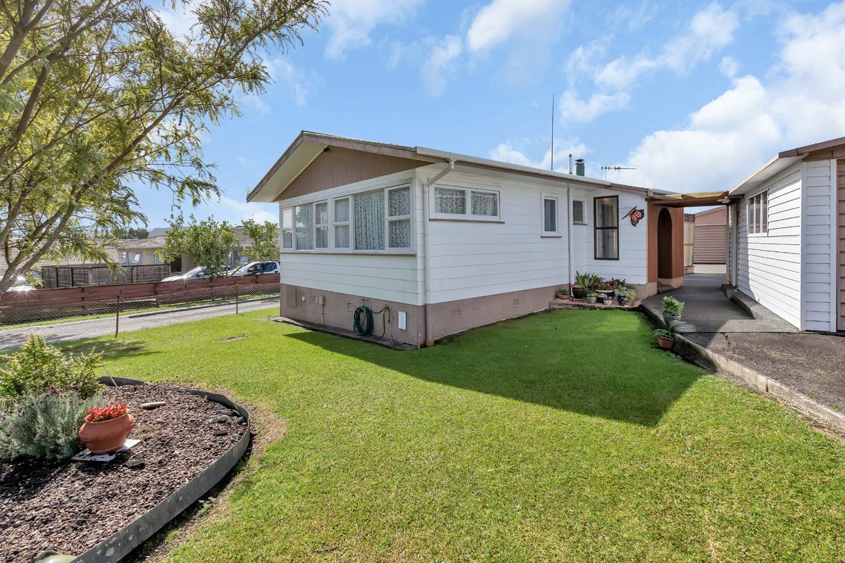 34 Tapper Crescent, Tikipunga, Whangarei - Carousel 1