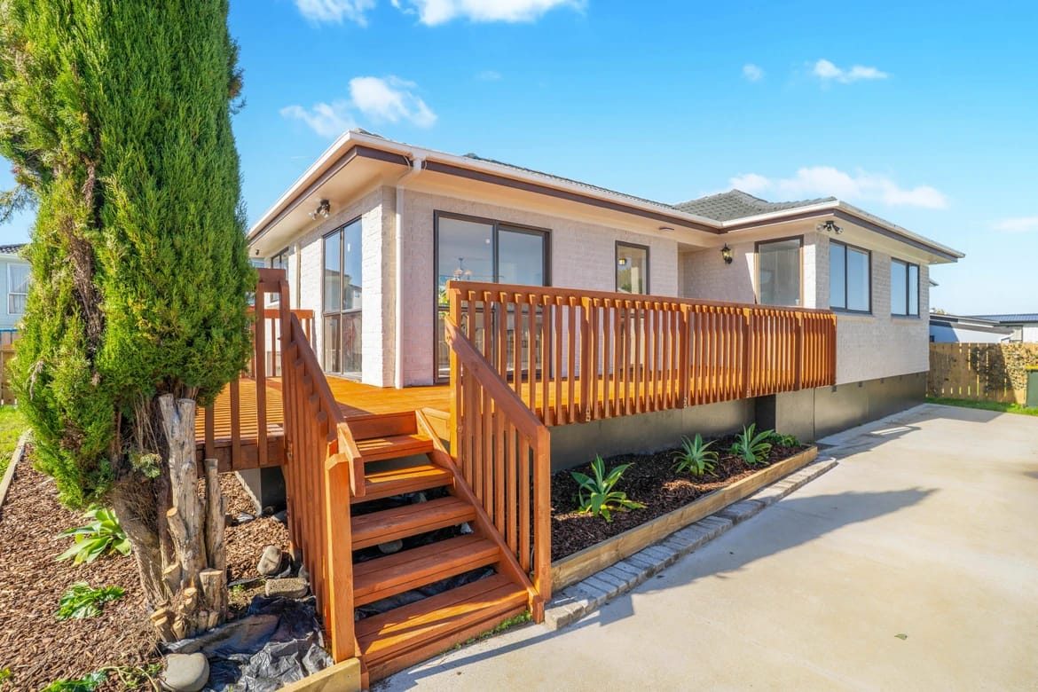 9 Massine Place, Randwick Park, Auckland - Carousel 2