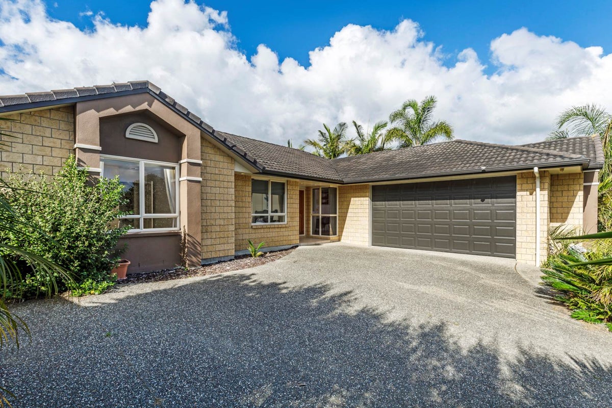 36 Kittiwake Drive, Schnapper Rock, Auckland - Carousel 2