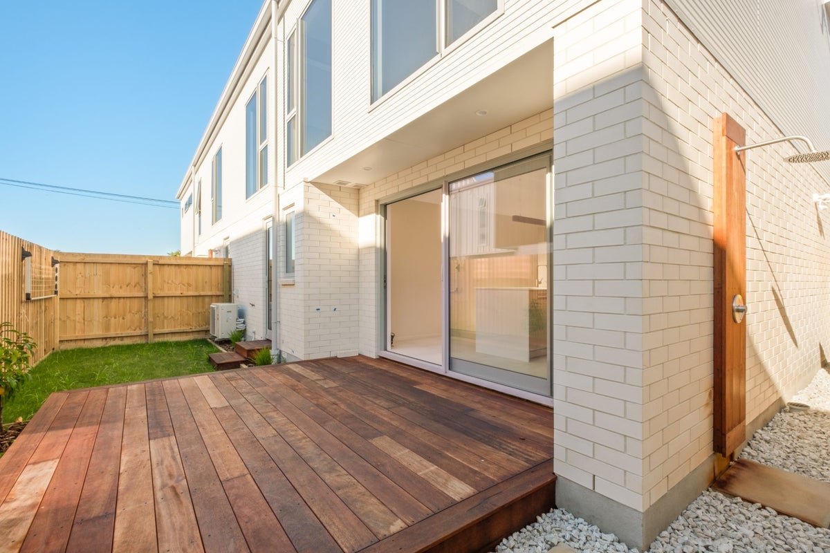 2/50 Marine Parade, North New Brighton, Christchurch - Carousel 1