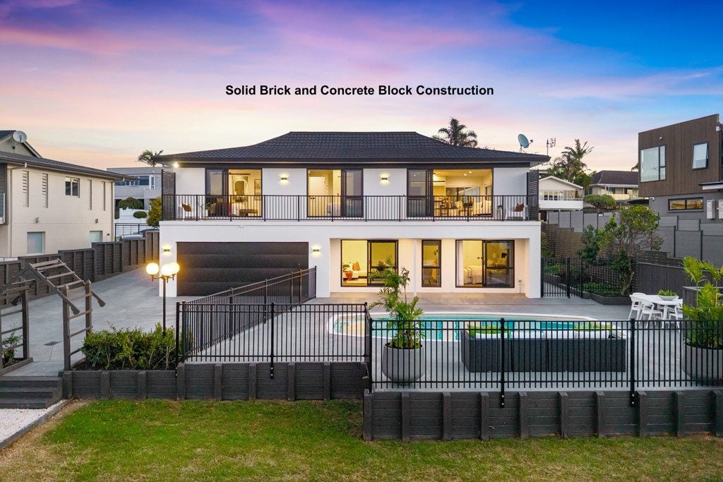 114 Bramley Drive, Farm Cove, Auckland - Carousel 1
