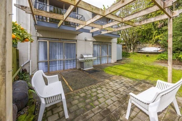 6B Pelorus Street, Glenview, Hamilton - Carousel 1