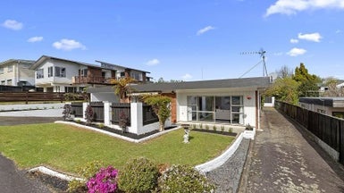 6 Callard Place, Riverlea, Hamilton - Carousel 1