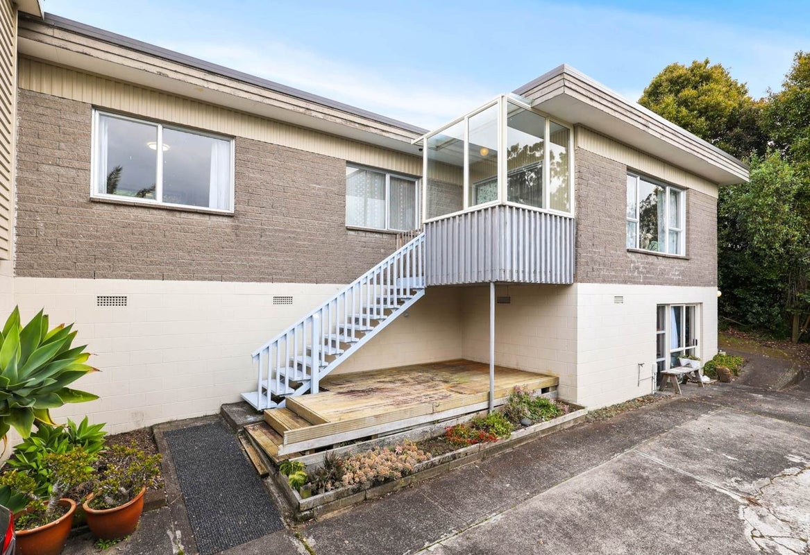 2/66 Cockayne Crescent, Sunnynook, Auckland - Carousel 13