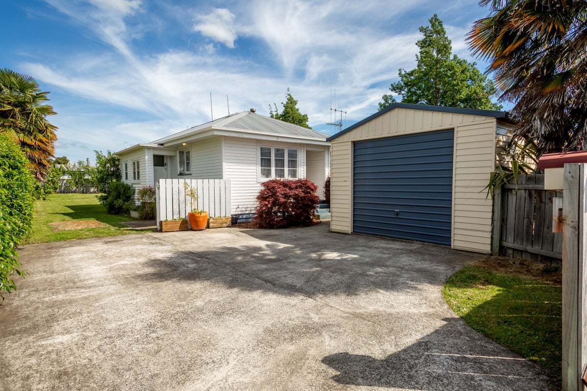 7 Karaka Street, Nawton, Hamilton - Carousel 1