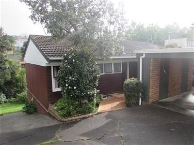 4/649 Beach Road, Rothesay Bay, Auckland - Carousel 1