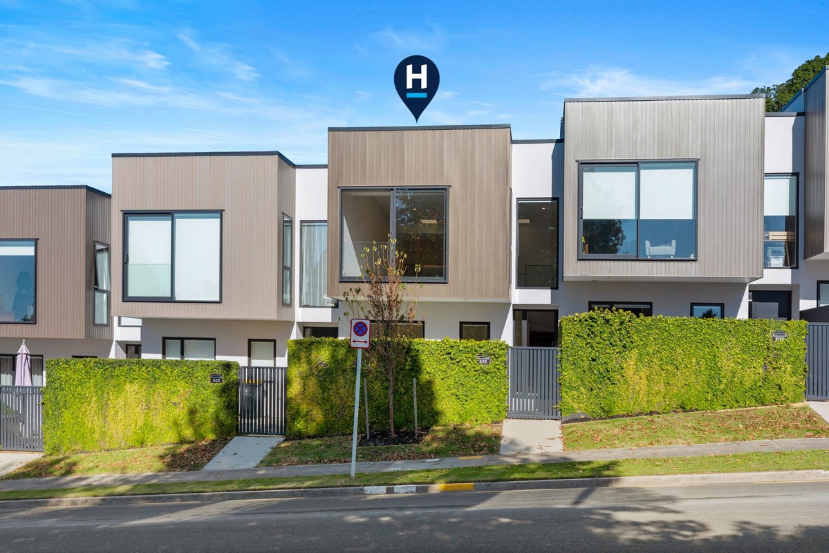 3/12 Westmorland Rise, Bethlehem, Tauranga - Carousel 1