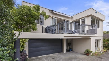 7 Ronaki Road, Mission Bay, Auckland - Carousel 1