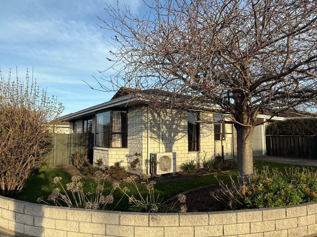 1/52B Chipping Lane, Redwood, Christchurch - Carousel 1