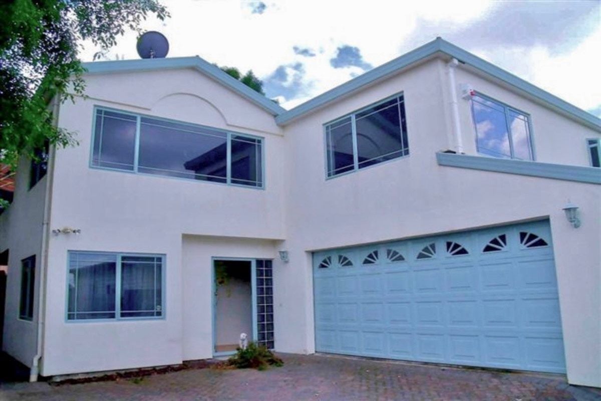 2/7 Nile Road, Milford, Auckland - Carousel 1