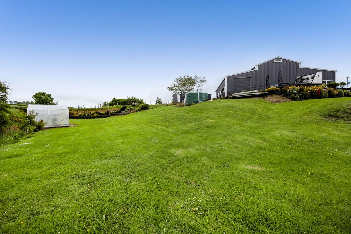 59 Monmouth Road, Pembroke, Stratford - Carousel 20