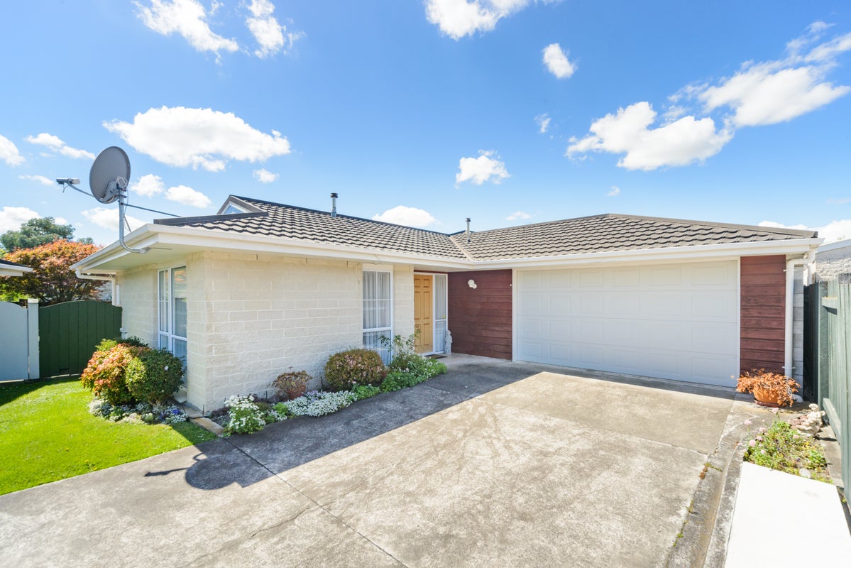 12B Purdie Place, Milson, Palmerston North - Carousel 1
