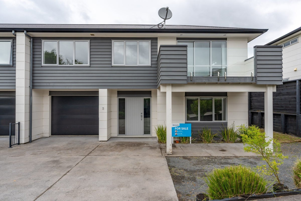 3/440 Ulster Street, Beerescourt, Hamilton - Carousel 2
