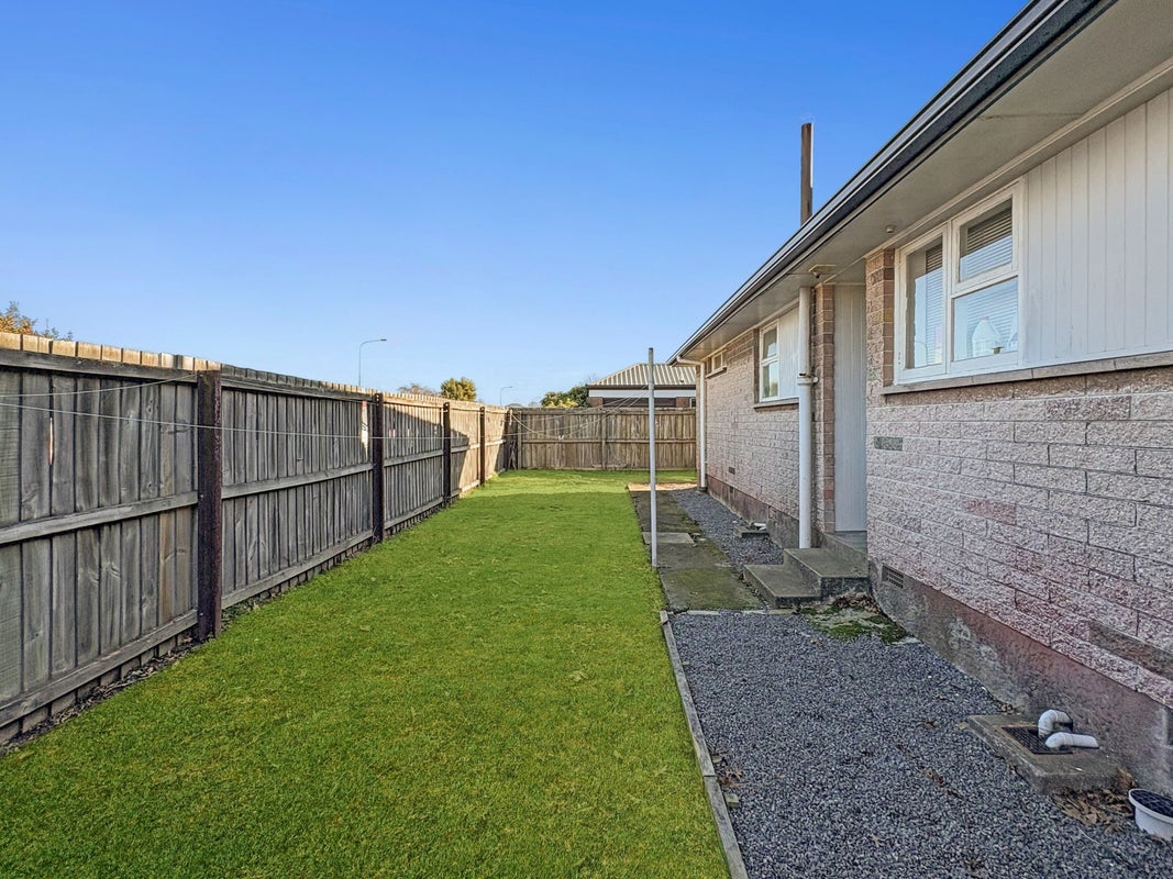 1 Ballantyne Av, Upper Riccarton, Christchurch City, Canterbury - Carousel 17