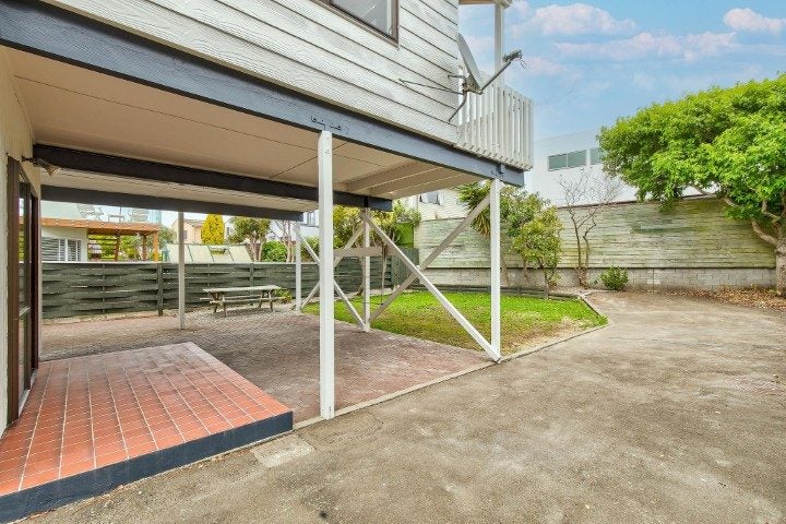 2/13 Mana Esplanade, Paremata, Porirua - Carousel 25