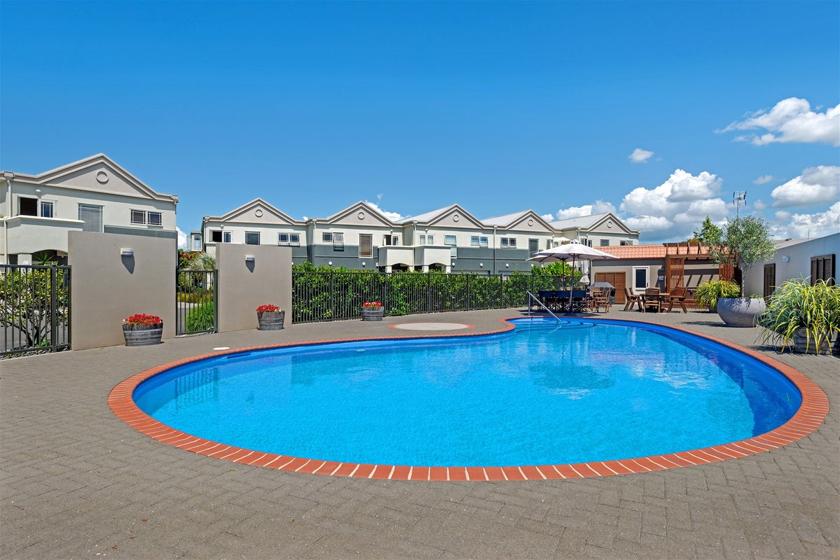 14/100 Customhouse Street, Gisborne, Gisborne - Carousel 6