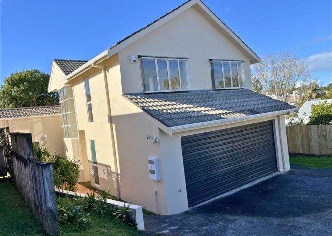 16 Onepoto Road, Hauraki, Auckland - Carousel 1